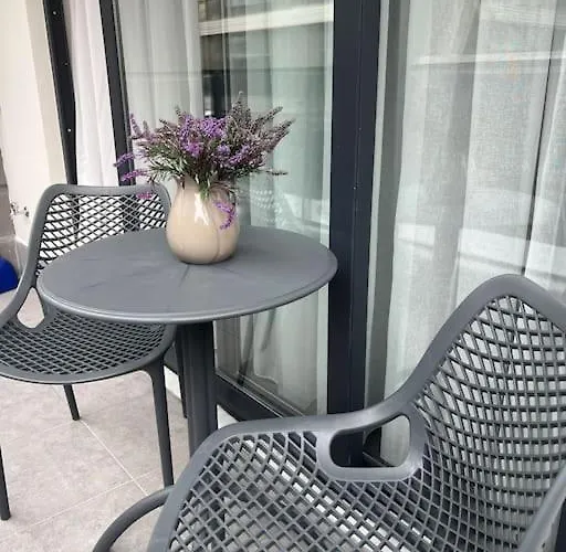 Camelia 5- Beautiful 1+1 On Cleopatra